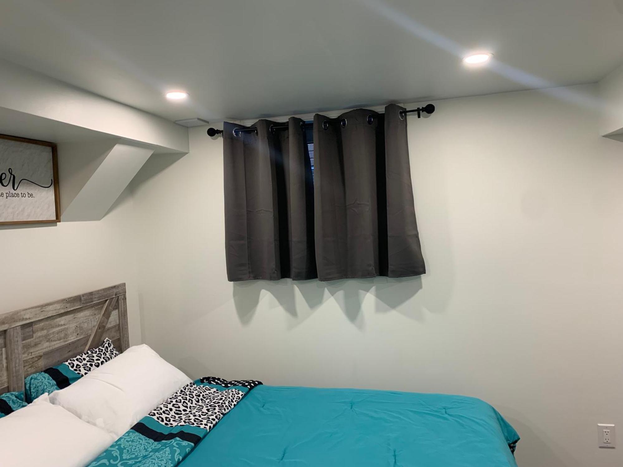 Modern 1 Bedroom + Den In Cambridge Buitenkant foto